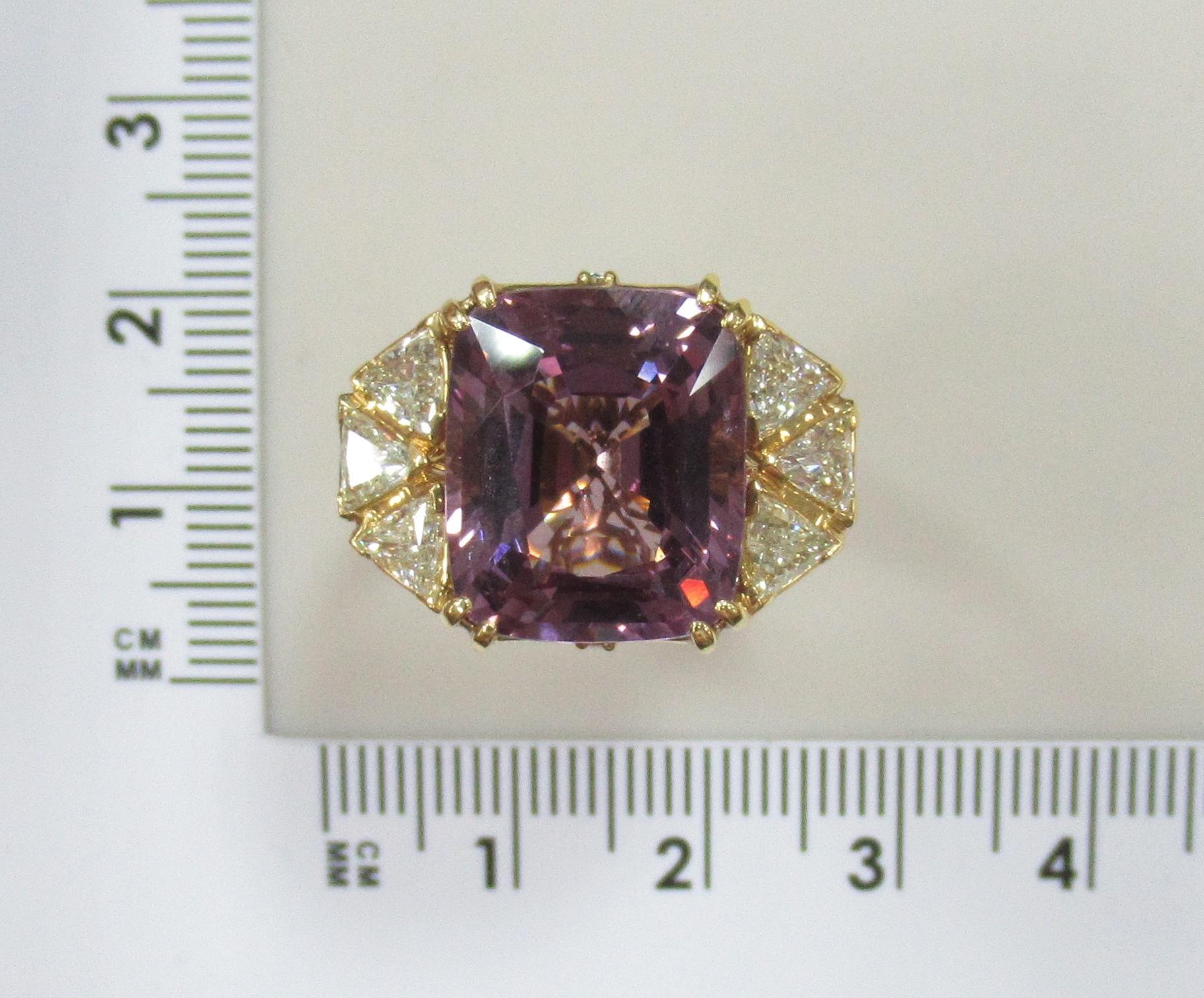 10312-000517 Кольцо (Au 750)
